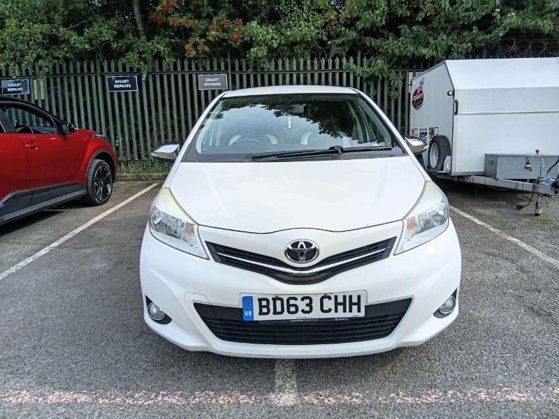2013 Toyota Yaris Hatchback 1.33 Dual VVT-i Trend Hatchback 5dr Petrol Manual Euro 5 99 ps